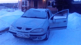 Renault Megane седан 2001 г.