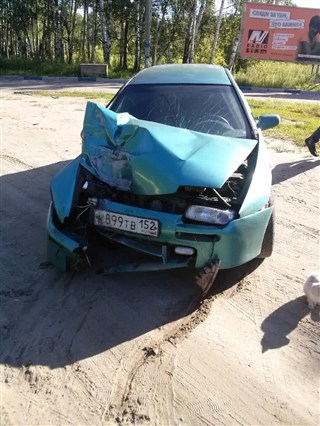 Mazda 323 хэтчбек 5 дв. 1995 г.