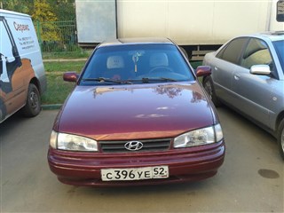 Hyundai Lantra седан 1992 г.