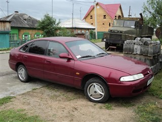 Mazda 626 хэтчбек 5 дв. 1993 г.