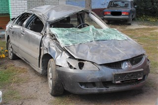 Mitsubishi Lancer седан 2004 г.